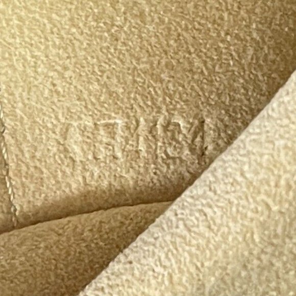 LOUIS VUITTON Authentic Artsy MM Tote Monogram LV Shoulder Large LV +Dust Bag - Picture 15 of 16